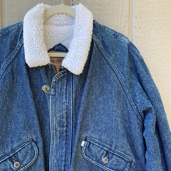 Levi’s oversized sherpa lined heavyweight vintage denim jacket - Picture 3 of 16